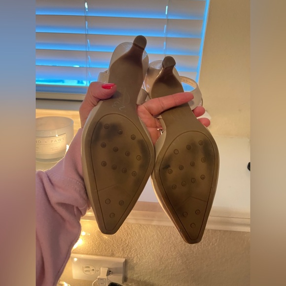 Heels - Picture 5 of 6